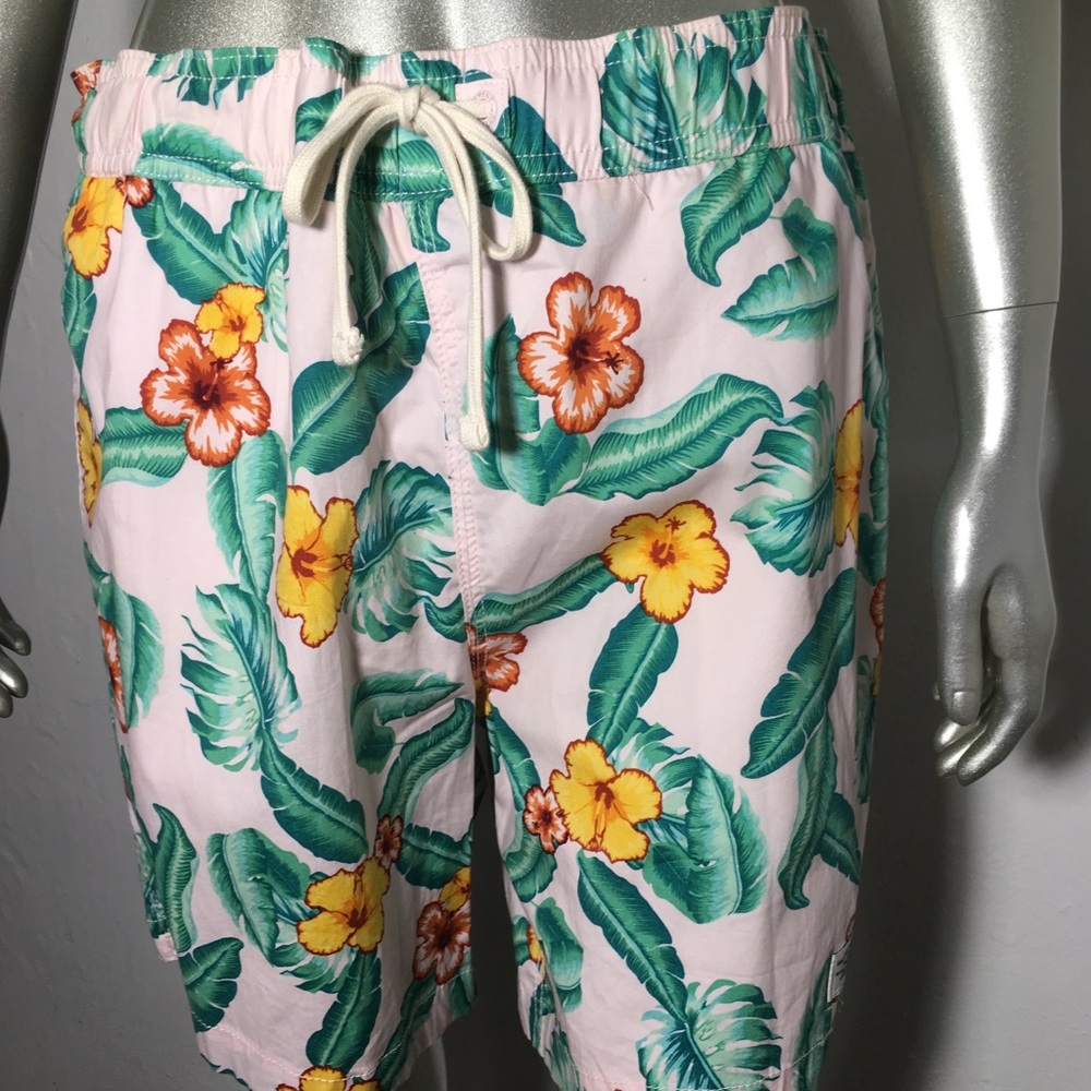 Men’s Peach Tropical Floral Printed Swim Shorts